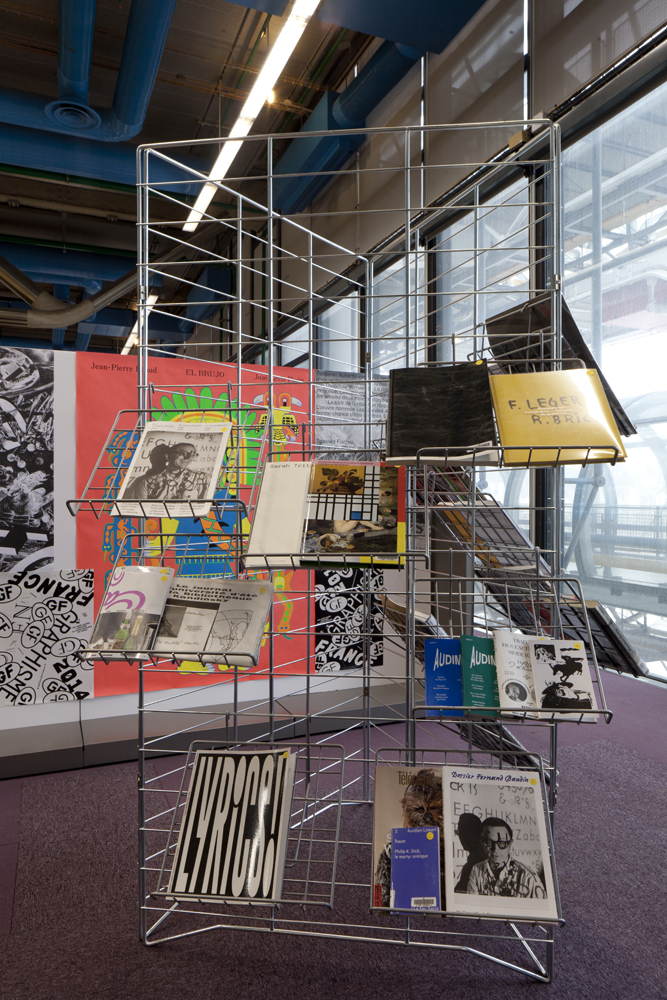 Salon :"Graphisme now", à la Bibliothèque publique d'information (bibliothèque publique du Centre Pompidou), du 24 février au 9 mai. http://www.bizzarri-rodriguez.com/ http://www.comedebouchony.com/ http://www.buildingparis.fr/#cinema http://large.la/tag/graphic-design/ http://piloteparis.com/ http://cataloged.cc/ http://www.s-y-n-d-i-c-a-t.eu/ http://spassky-fischer.fr/ http://tusaisqui.fr/ http://pierrevanni.tumblr.com/  Hervé Véronèse © 